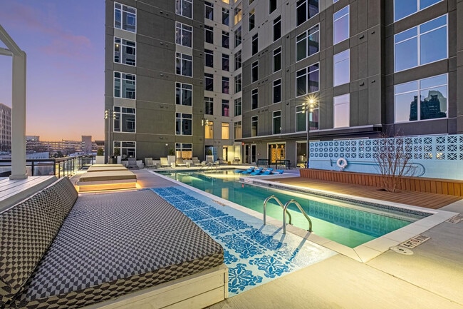 505 Courtland apartments — community photo