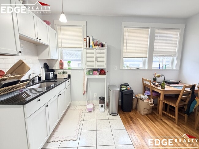 Photo - 232 Foster St Unit 4