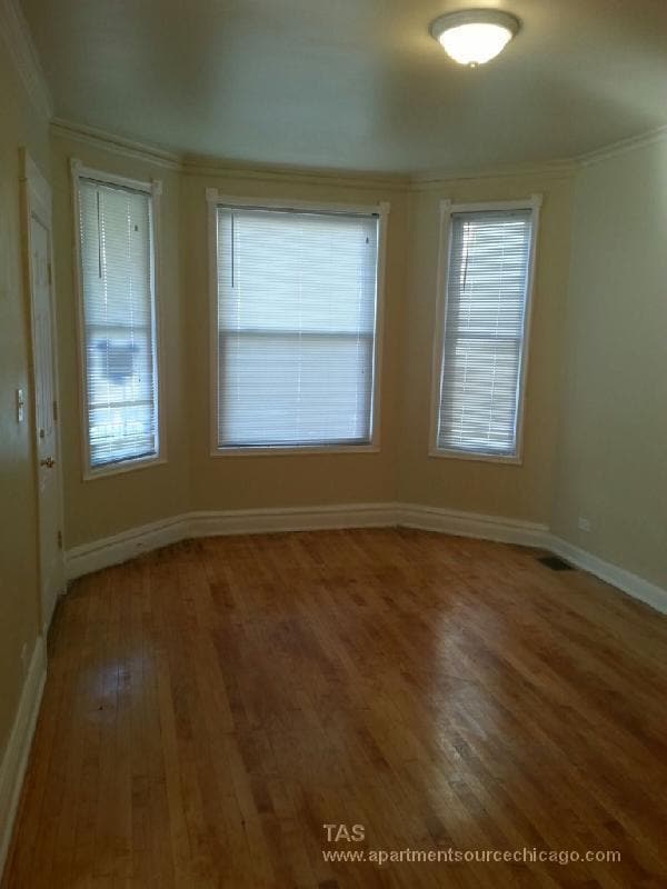 Building Photo - 2937 N Kimball Ave Unit 2