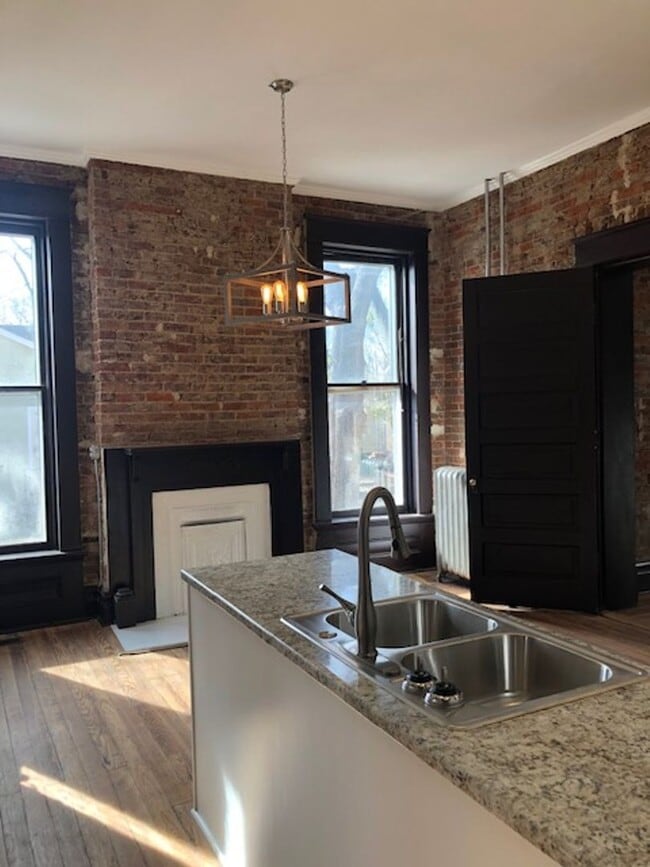 Photo - 1347 Park St Unit #1
