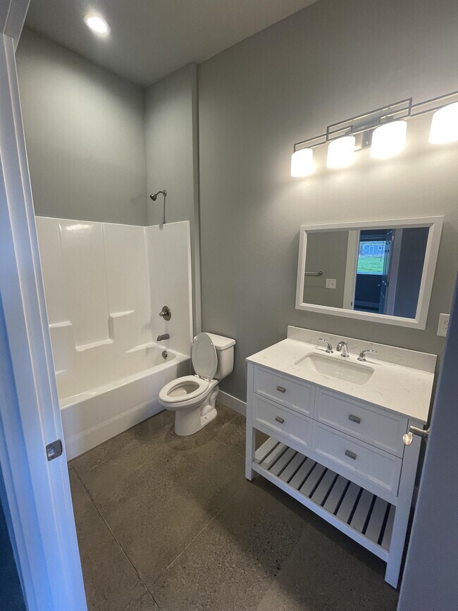 Photo - 6006 Siper Rd