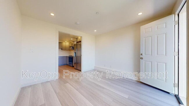 Photo - 150 Frankfort St