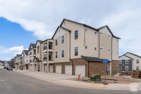 Building Photo - 874 N Hemsworth Way Unit R204 Rental