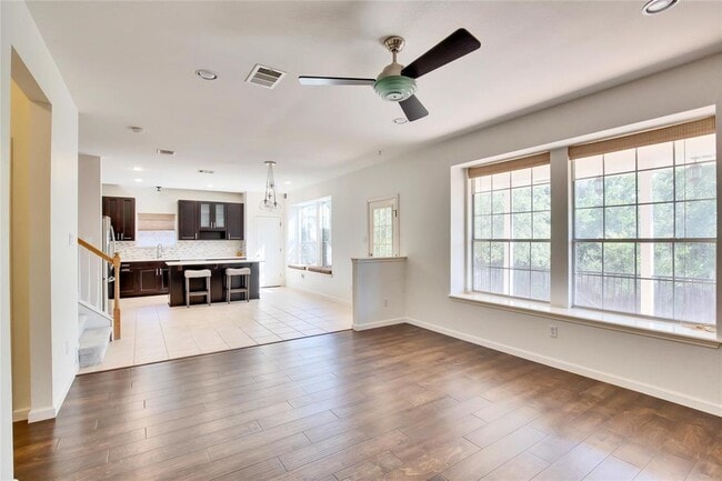 Photo - 10321 Beard Ave