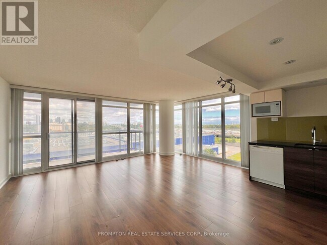 Photo - 121 McMahon Dr Unit 608