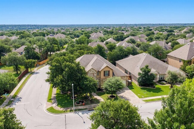 114 N Saddle Ridge Dr