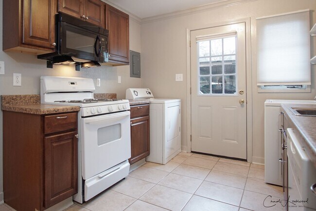 Photo - 2 Bedroom 1 Bathroom Downstairs Apartment Unit 3814A-Madison Park Apartments