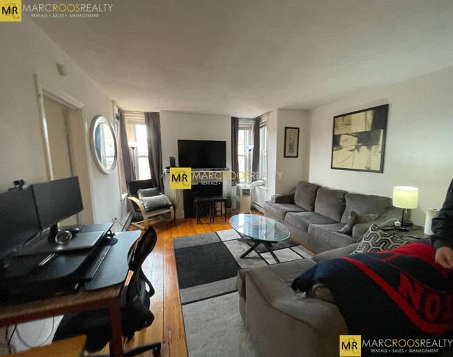 Photo - 317 Marlborough St Unidad 9