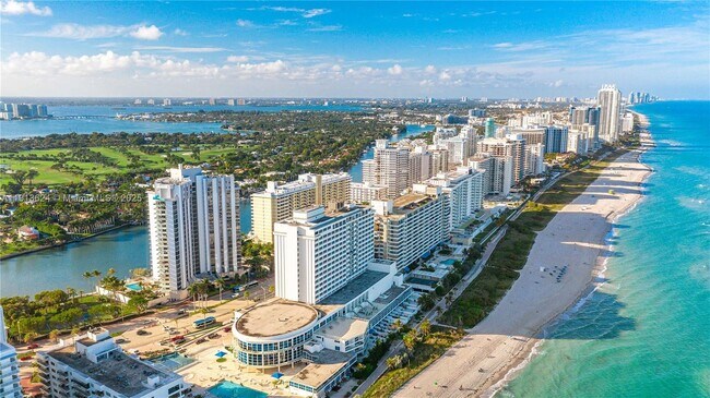 Photo - 5555 Collins Ave Unidad 3E