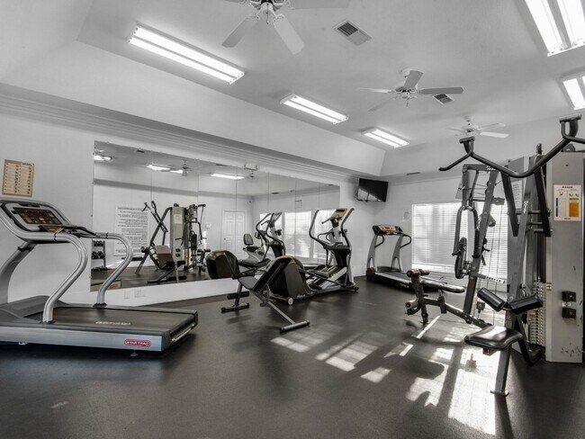 Photo - Spacious 2B/2B Unfurnished Condo near Beac... Unit 306
