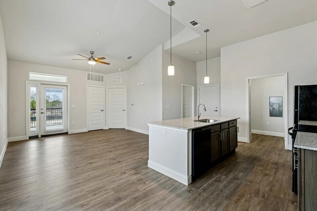 Photo - Sherwood Oaks Apartments Homes