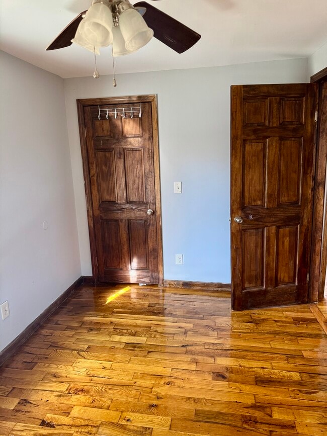 Photo - 640 Prospect Dr