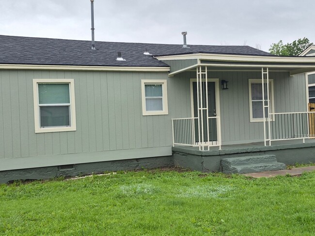 Newly updated Cottage style home in Lawton... - Newly updated Cottage style home in Lawton...