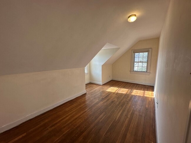 Photo - 314 Langhorne Ln Unit B