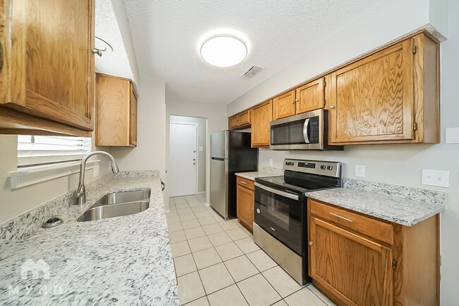 Photo - 3100 Green Ridge St
