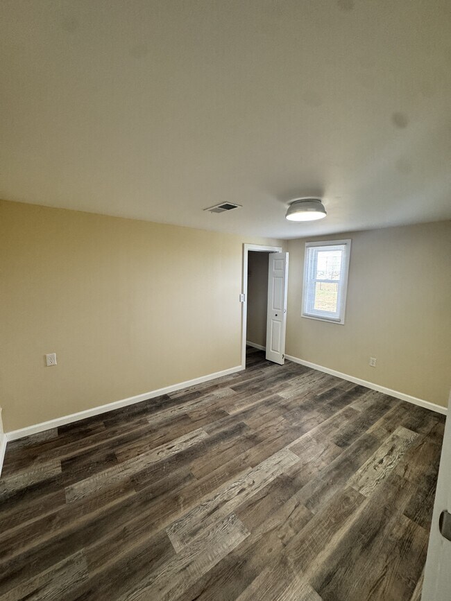 Photo - 501 Webb Ridge Rd