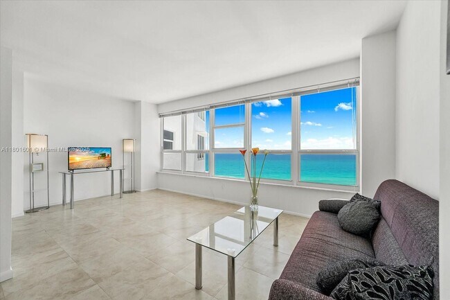 Photo - 4925 Collins Ave Condo Unit 8B