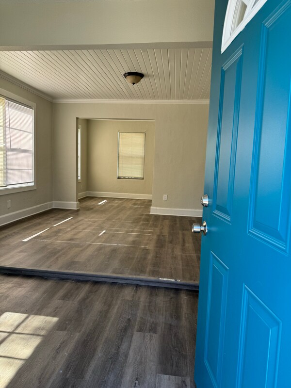 Photo - 814 Baker Ave