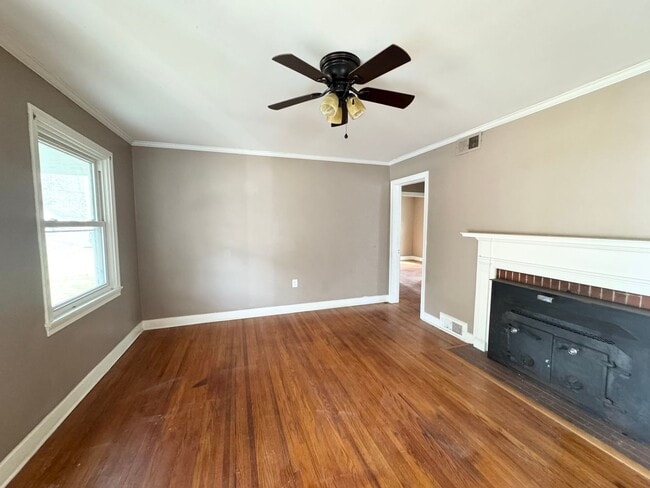 Photo - 1100 W Williams Cir