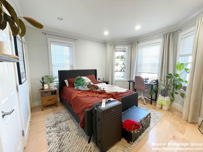 Photo - 108 Buttonwood St Unit 1