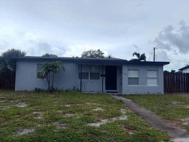 Building Photo - 4301 NE 6th Ave Rental
