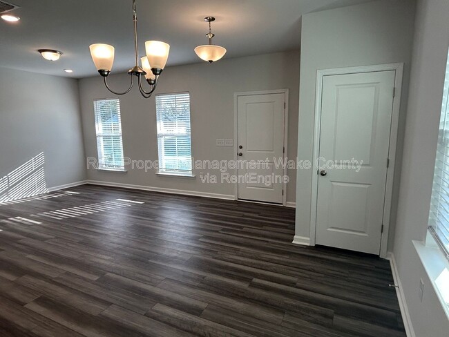 Photo - 381 Fosterton Cottage Wy