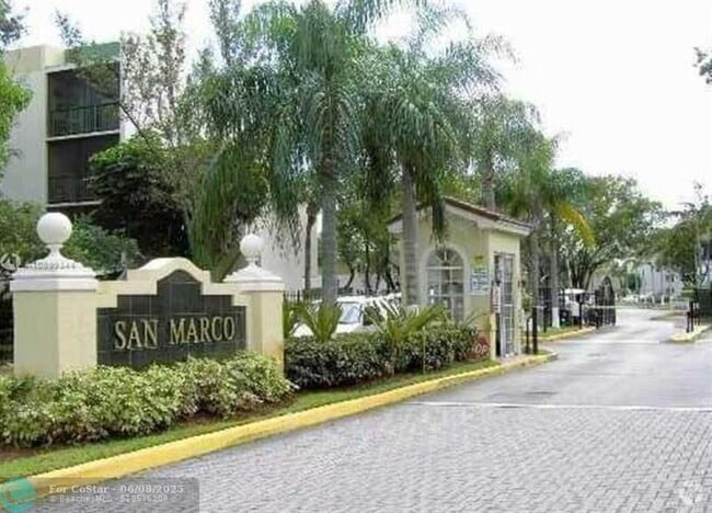 Building Photo - 8810 Fontainebleau Blvd Unit 216 Rental