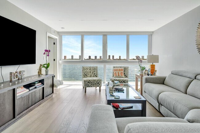 Photo - 301 Lake Shore Dr Unit 302