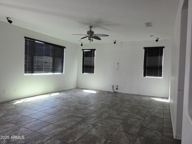 Photo - 1471 E Flamingo Way
