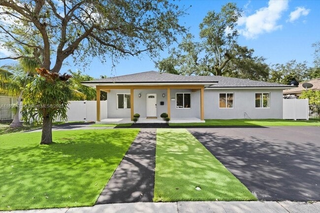 Building Photo - 6120 SW 63rd St Rental