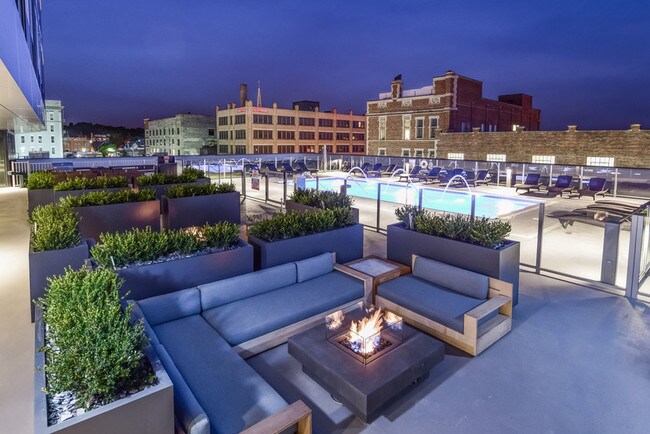 Photo - 20 Fulton Street East Apartments