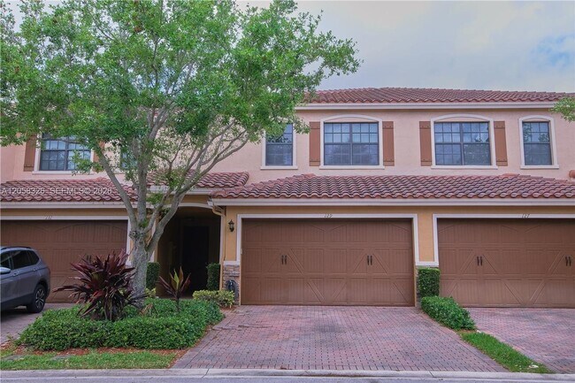 Photo - 129 Riverwalk Cir E