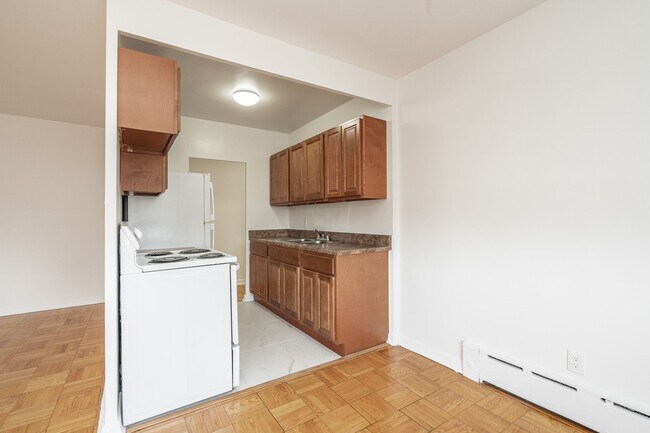 Photo - 27 Paxtonia Blvd