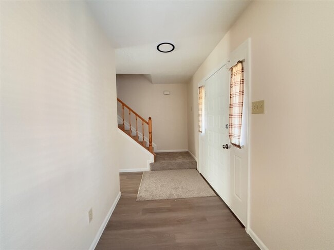 Photo - 1559 Hillside Elm St