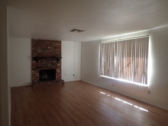 Photo - 4 Bedroom