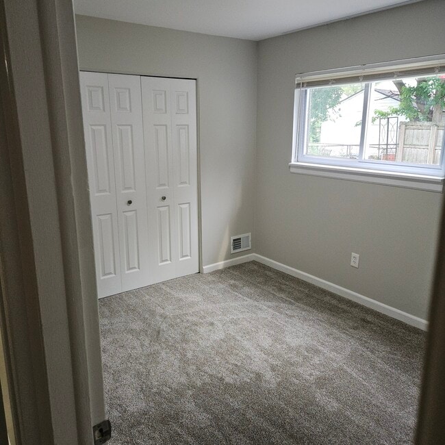 Photo - 1170 E Harwood Ave