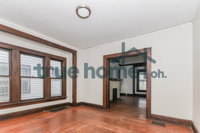 Photo - 1249 Everett Dr