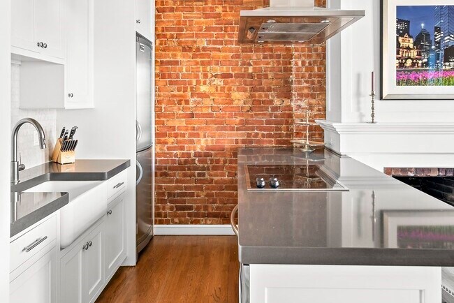 Photo - 140 Chandler St Unit 4