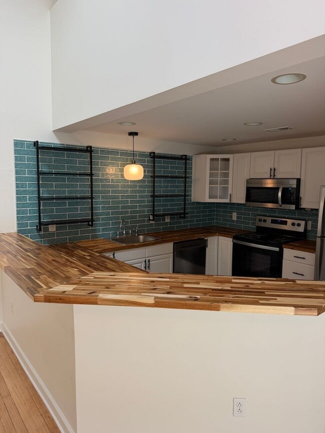 Photo - 76 N Lexington Ave Unit B