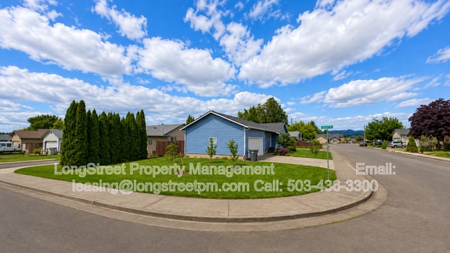 1908 Lowther Pl