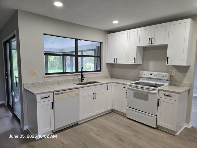 Photo - 427 SE Galleon Ln