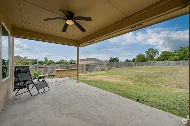 Building Photo - 2911 Red Bud Ln Rental