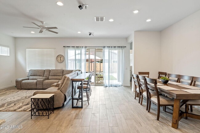 Photo - 16423 W Charlotte Dr