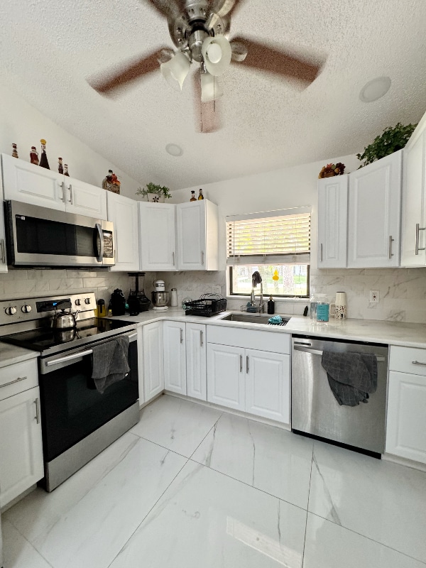 Photo - 949 Cinnamon Ct