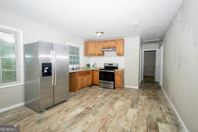 Photo - 338 Ard Pl NW