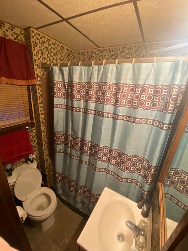 1639 5th Ave Unit RPI  all  inclusive
