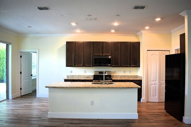 Photo - 1217 SW Marmore Ave