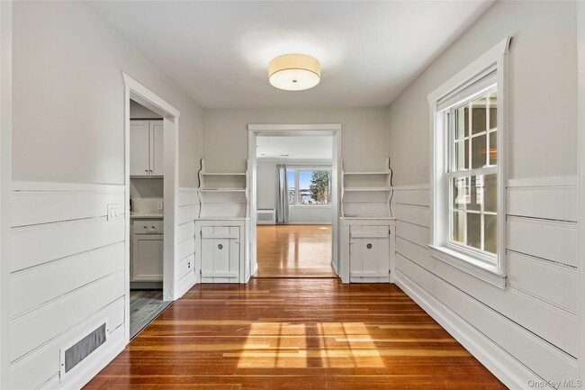 Photo - 373 Great River Rd