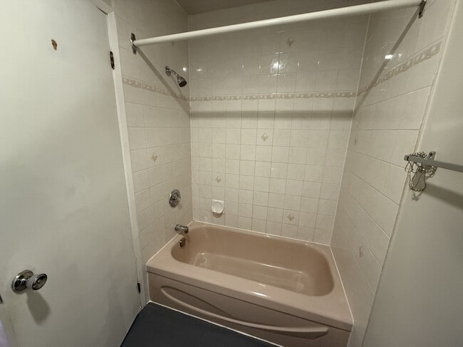 Photo - 1500 Dogwood St