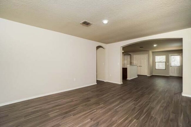 Building Photo - 7523 Whispine Rental